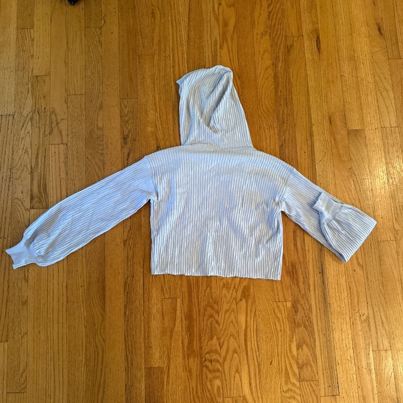 Cropped Hooded Sweater - Picture 2 of 4